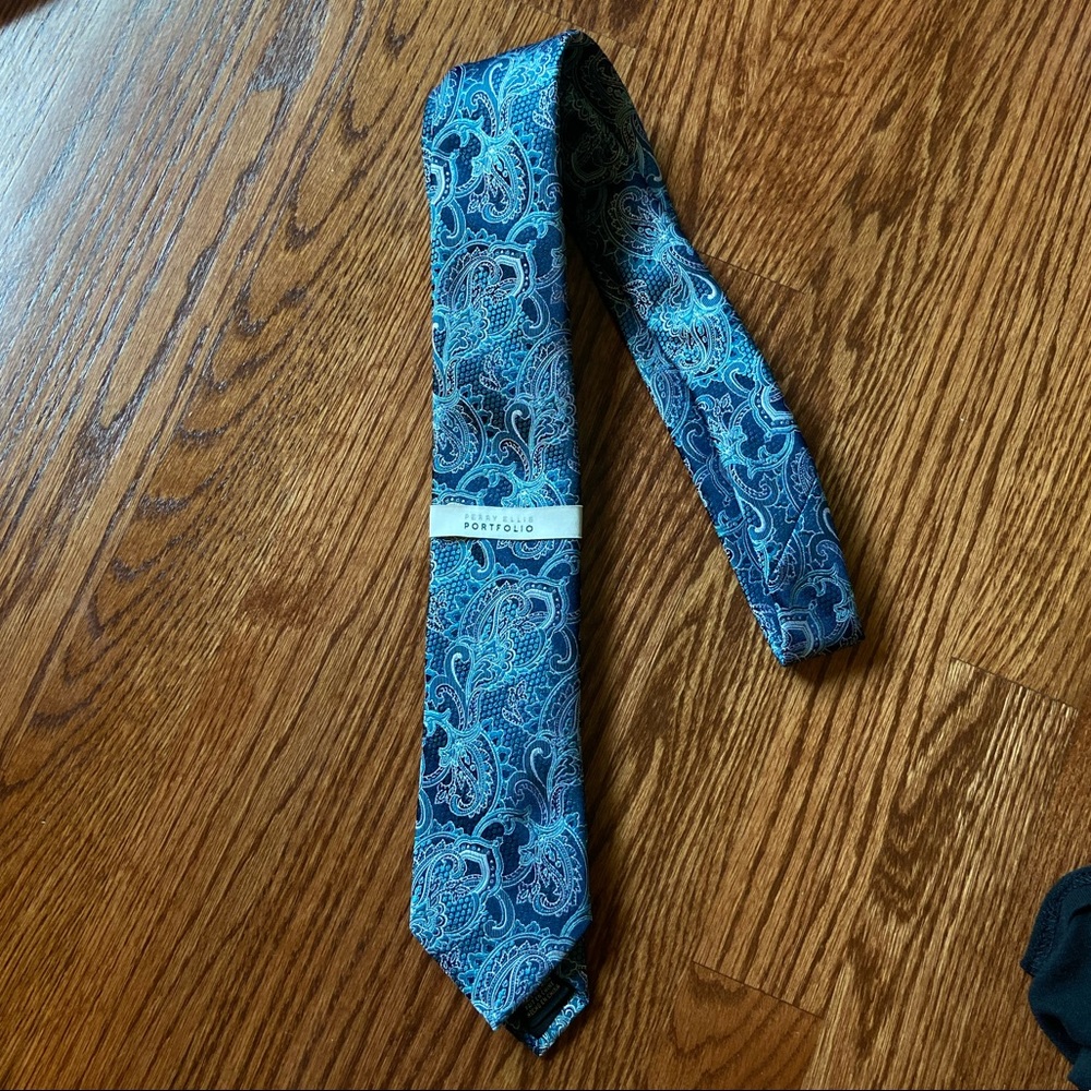 mens perry ellis portfolio blue paisley skinny tie